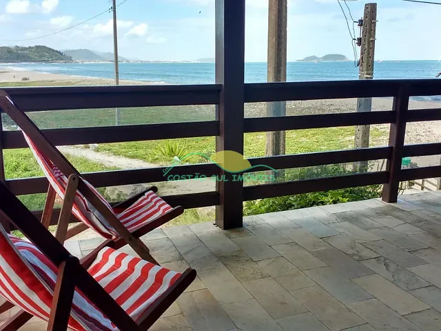 Casa 3 quartos e 2 banheiros, à venda, no bairro Armação do Pântano do Sul em Florianópolis