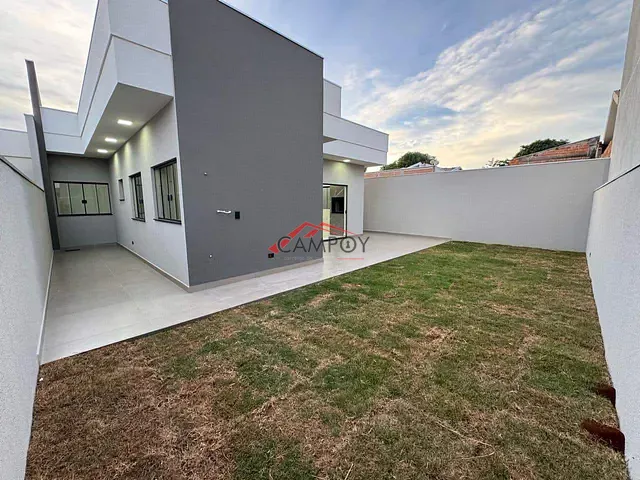 Casa com 275m² 3 quartos e 3 banheiros, à venda, no bairro Residencial Interlagos em Apucarana