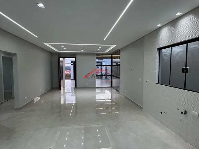 Casa com 275m² 3 quartos e 3 banheiros, à venda, no bairro Residencial Interlagos em Apucarana