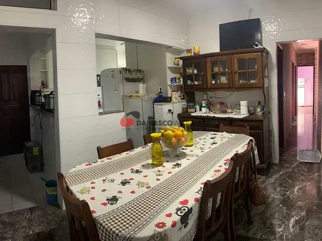 Casa com 200m² 5 quartos e 1 banheiro, à venda, no bairro Vila Palmares em Santo André
