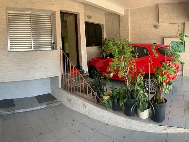 Casa com 200m² 5 quartos e 1 banheiro, à venda, no bairro Vila Palmares em Santo André