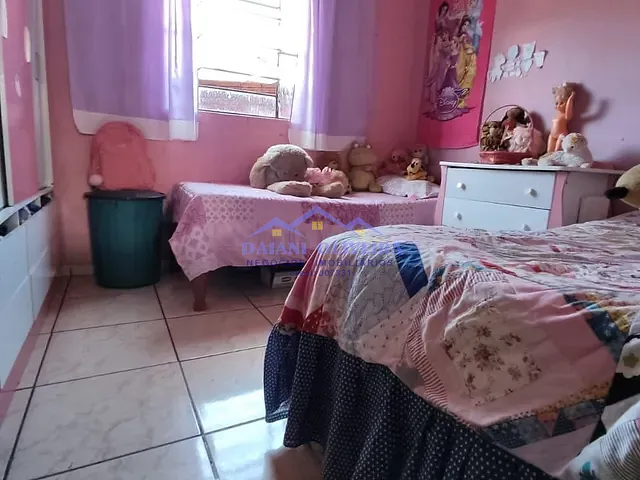 Casa 3 quartos e 1 banheiro, à venda, no bairro VILA RUBIM em Cambará