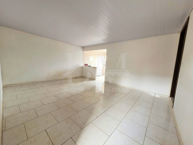 Casa com 300m² 2 quartos e 1 banheiro, à venda, no bairro Fluviópolis em Jaguariaíva