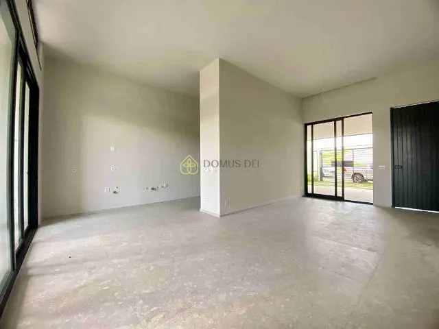 Casa com 368m² 3 quartos e 4 banheiros, à venda, no bairro Jardim Belvedere em Volta Redonda