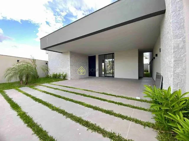 Casa com 368m² 3 quartos e 4 banheiros, à venda, no bairro Jardim Belvedere em Volta Redonda