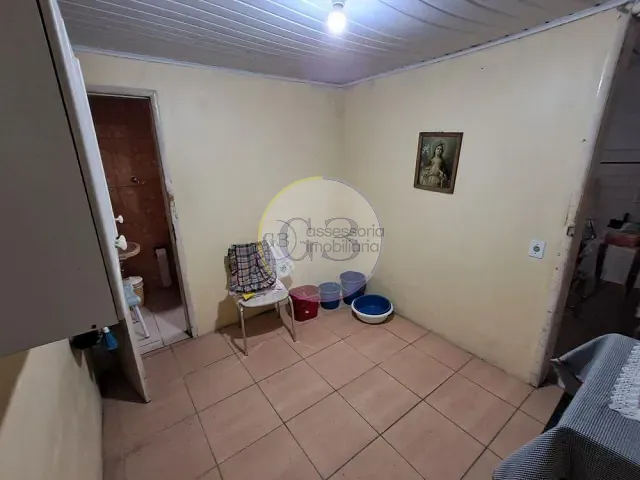 Casa 3 quartos e 1 banheiro, à venda, no bairro Centro em Pelotas