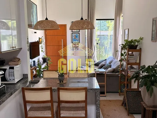Casa com 165m² 3 quartos e 3 banheiros, à venda, no bairro Jardim Guararapes em Londrina