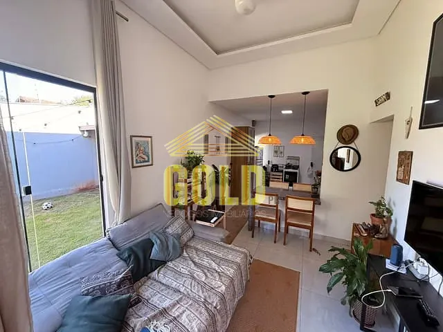 Casa com 165m² 3 quartos e 3 banheiros, à venda, no bairro Jardim Guararapes em Londrina
