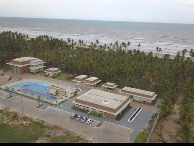 Casa com 528m² 3 quartos e 4 banheiros, à venda, no bairro Centro em Barra dos Coqueiros