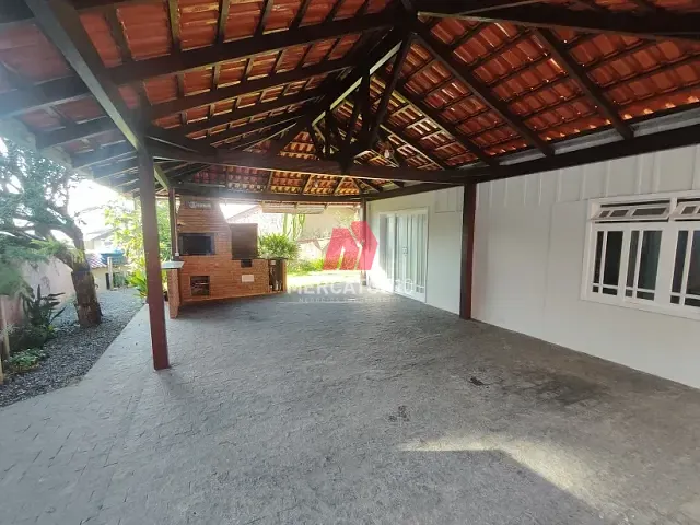 Casa 4 quartos e 2 banheiros, à venda, no bairro Escola Agrícola em Blumenau