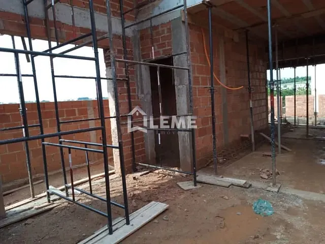 Casa com 427m² 4 quartos e 1 banheiro, à venda, no bairro Vila Lambari em Mococa