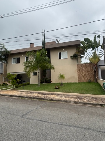 Casa 3 quartos e 3 banheiros, à venda, no bairro Parque das Laranjeiras em Itatiba