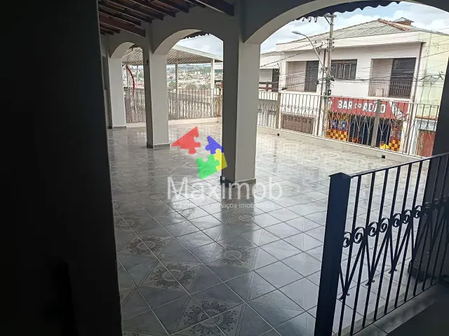 Casa com 310m² 4 quartos e 1 banheiro, para alugar, no bairro Jardim Magali em Itapira