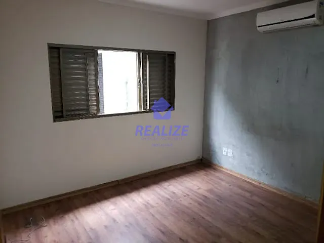 Casa com 360m² 5 quartos e 3 banheiros, à venda, no bairro Parque Residencial Nazare em Botucatu