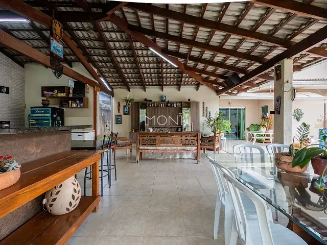 Casa com 800m² 4 quartos e 5 banheiros, à venda, no bairro Setor Habitacional Vicente Pires - Trecho 1 em Brasília