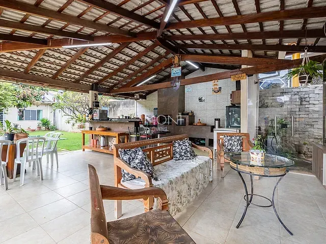 Casa com 800m² 4 quartos e 5 banheiros, à venda, no bairro Setor Habitacional Vicente Pires - Trecho 1 em Brasília