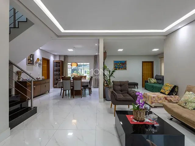 Casa com 800m² 4 quartos e 5 banheiros, à venda, no bairro Setor Habitacional Vicente Pires - Trecho 1 em Brasília
