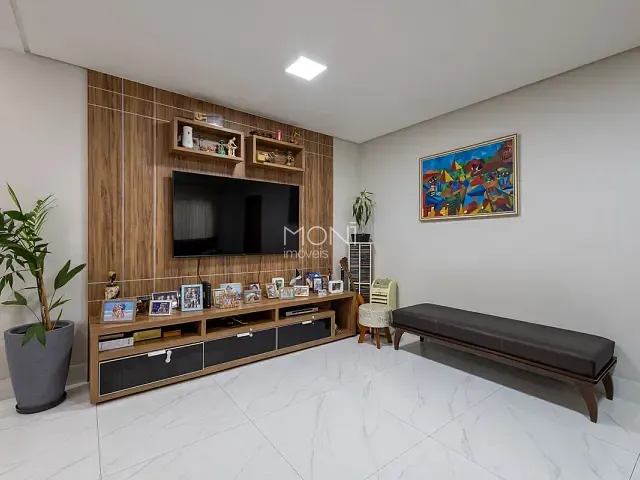 Casa com 800m² 4 quartos e 5 banheiros, à venda, no bairro Setor Habitacional Vicente Pires - Trecho 1 em Brasília