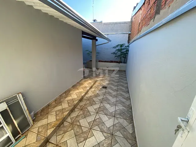 Casa com 200m² 2 quartos e 1 banheiro, à venda, no bairro Conjunto Habitacional Humberto Popolo em Botucatu