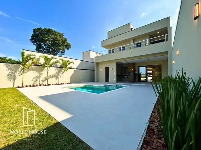 Casa com 328m² 4 quartos e 5 banheiros, à venda, no bairro Bosque em Vinhedo