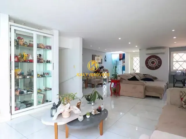 Casa com 264m² 3 quartos e 1 banheiro, à venda, no bairro Mauá em São Caetano do Sul