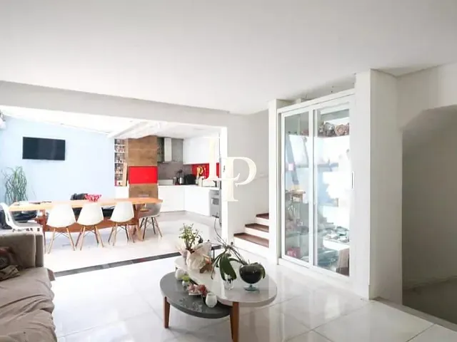 Casa com 264m² 3 quartos e 1 banheiro, à venda, no bairro Mauá em São Caetano do Sul