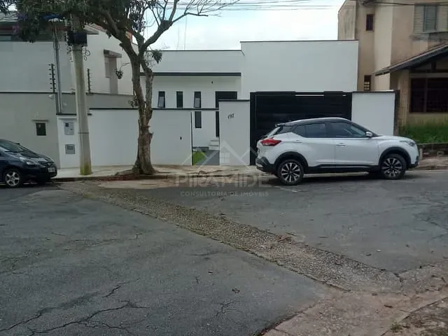 Casa com 300m² 3 quartos e 1 banheiro, à venda, no bairro Jardim Novo Mundo em Poços de Caldas
