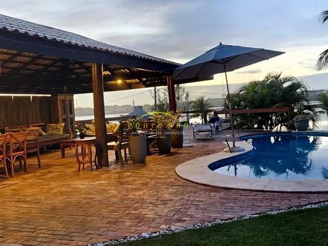 Casa 4 quartos e 5 banheiros, à venda, no bairro Arembepe (Abrantes) em Camaçari