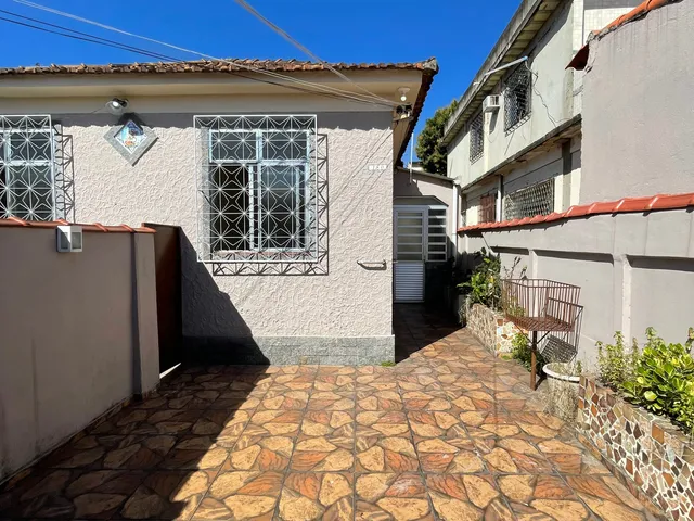 Casa 2 quartos e 1 banheiro, à venda, no bairro Bento Ribeiro em Rio de Janeiro