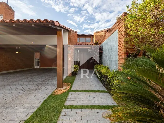 Casa com 3800m² 4 quartos e 7 banheiros, à venda, no bairro Setor de Habitações Individuais Sul em Brasília