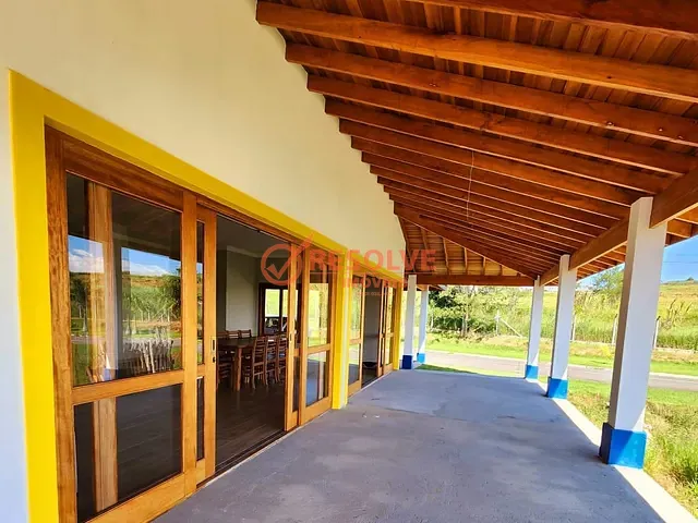 Casa com 1007m² 3 quartos e 2 banheiros, à venda, no bairro Cerejeira em Guararema