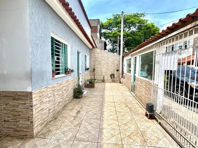 Casa 3 quartos e 2 banheiros, à venda, no bairro Barreira Cravo em Volta Redonda