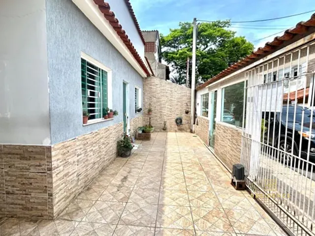 Casa 3 quartos e 2 banheiros, à venda, no bairro Barreira Cravo em Volta Redonda