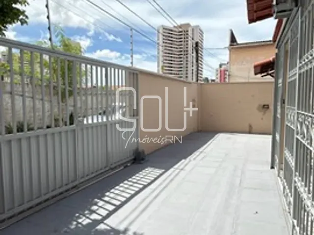 Casa com 200m² 3 quartos e 2 banheiros, à venda, no bairro Nova Parnamirim em Parnamirim