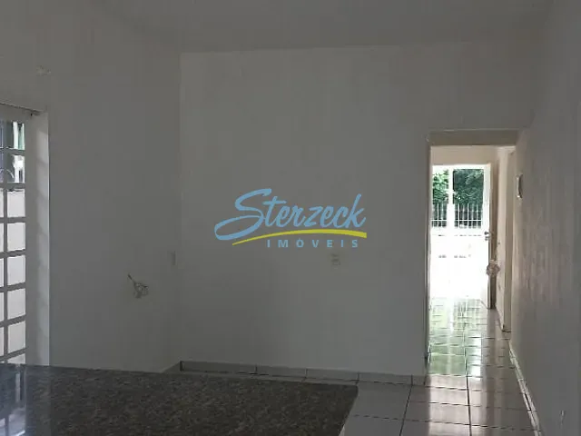 Casa com 250m² 4 quartos e 3 banheiros, à venda, no bairro Centro em Vinhedo