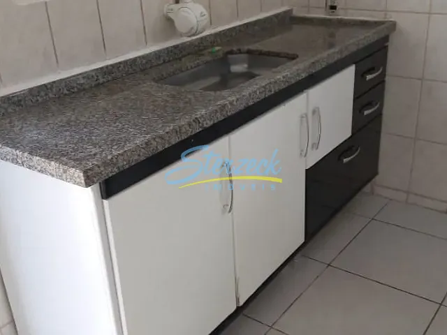 Casa com 250m² 4 quartos e 3 banheiros, à venda, no bairro Centro em Vinhedo