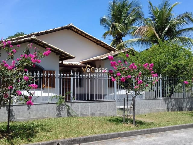 Casa com 470m² 3 quartos e 3 banheiros, à venda, no bairro Cantinho do Mar em Rio das Ostras