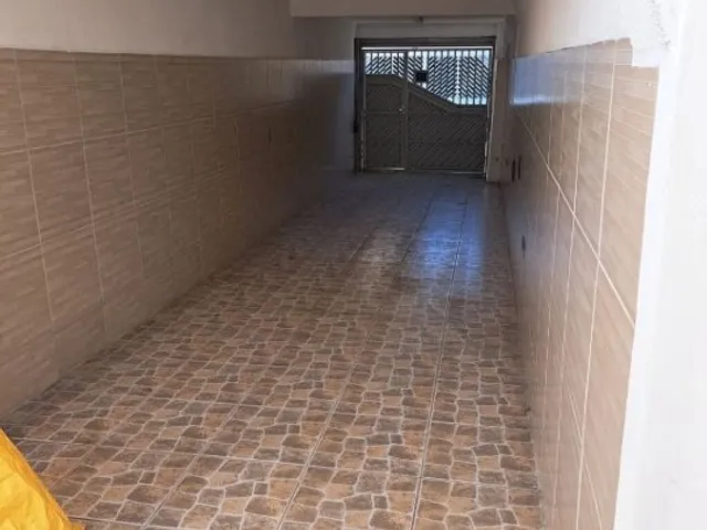 Casa com 335m² 7 quartos e 5 banheiros, à venda, no bairro Santa Maria em Santo André