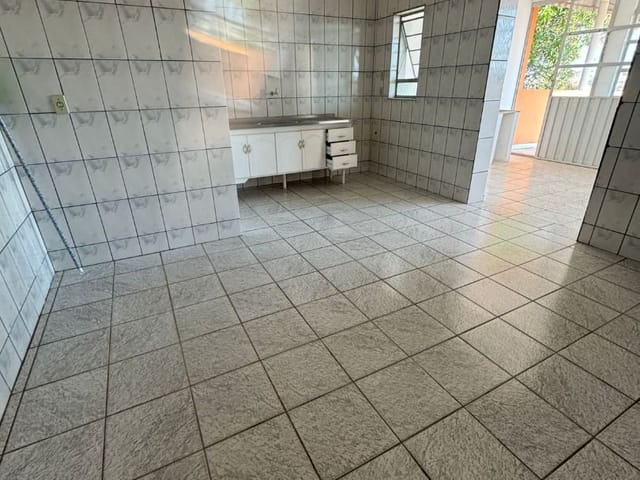 Casa com 300m², à venda, no bairro Nossa Senhora Aparecida em Cambuí
