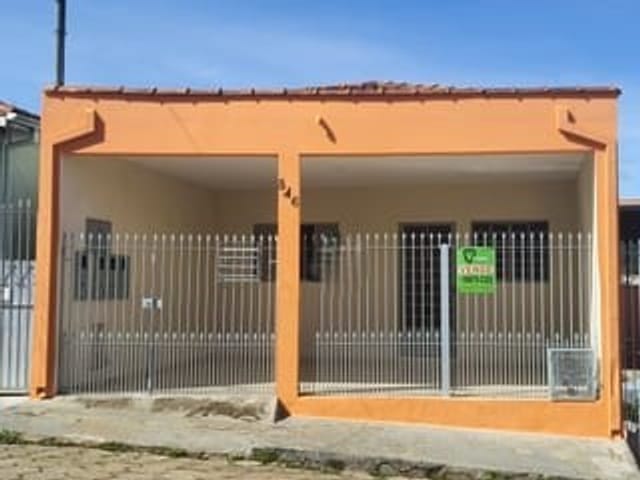 Casa com 300m², à venda, no bairro Nossa Senhora Aparecida em Cambuí