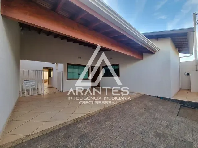 Casa 3 quartos e 2 banheiros, para alugar, no bairro Residencial Jockey Club em Barretos