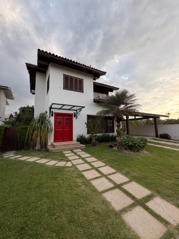 Casa com 448m² 5 quartos e 8 banheiros, à venda, no bairro Parque Rosário em Campos dos Goytacazes