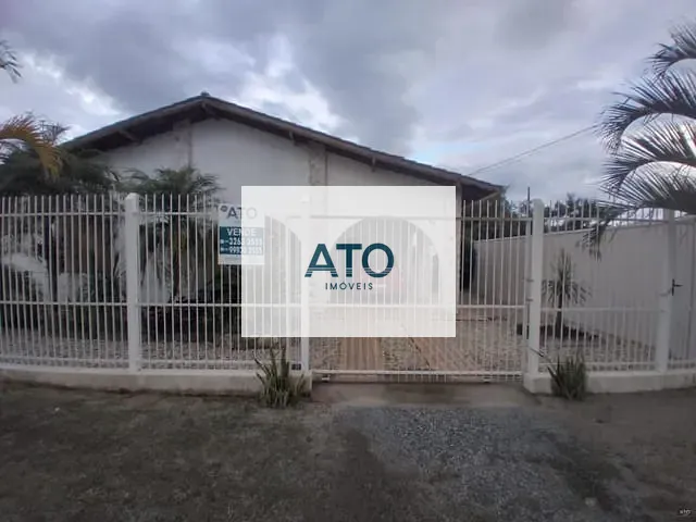 Casa com 516m² 4 quartos e 4 banheiros, à venda, no bairro Centro em Canelinha