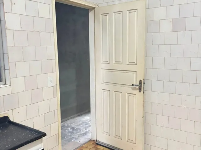 Casa 1 quarto e 1 banheiro, para alugar, no bairro Parque Erasmo Assunção em Santo André