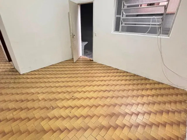 Casa 1 quarto e 1 banheiro, para alugar, no bairro Parque Erasmo Assunção em Santo André