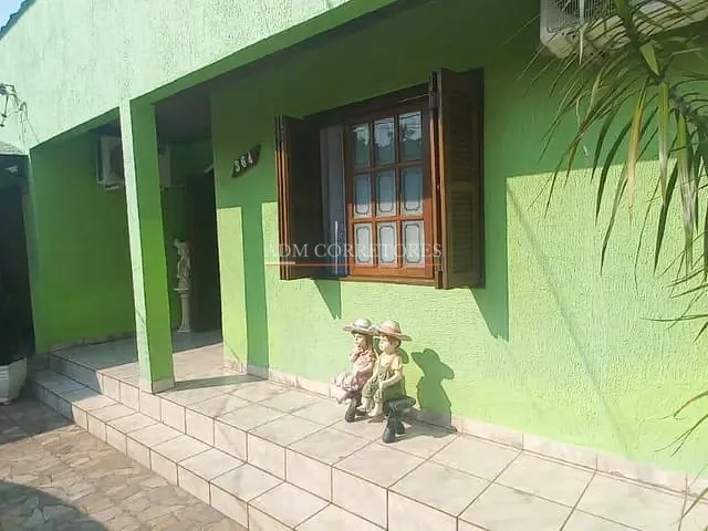 Casa com 300m² 3 quartos e 2 banheiros, à venda, no bairro COHAB A em Gravataí