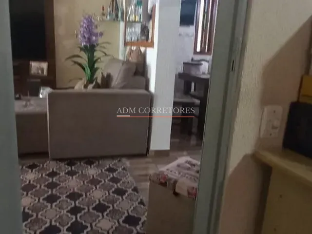 Casa com 300m² 3 quartos e 2 banheiros, à venda, no bairro COHAB A em Gravataí