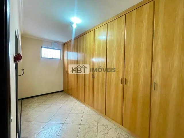 Casa com 330m² 3 quartos e 4 banheiros, à venda, no bairro Jardim Terra Branca em Bauru