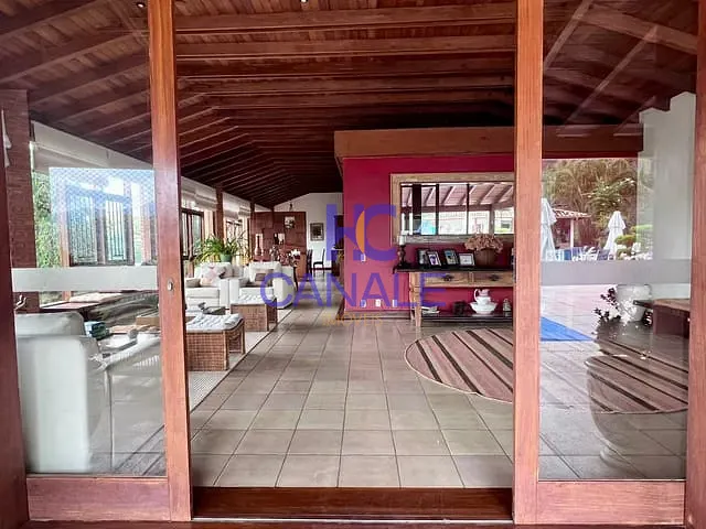 Casa com 4000m² 9 quartos e 12 banheiros, à venda, no bairro Itaipava em Petrópolis