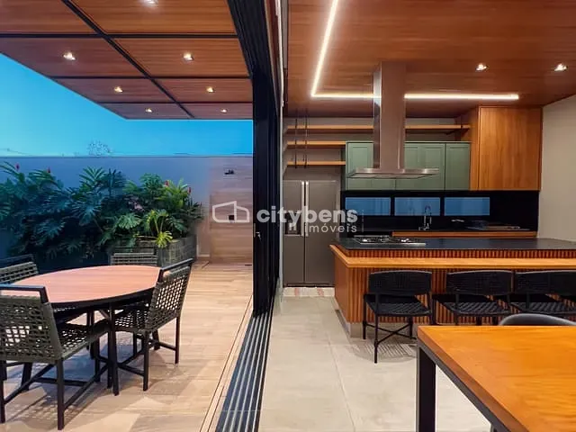Casa 3 quartos e 4 banheiros, à venda, no bairro Santa Luzia em Araçatuba